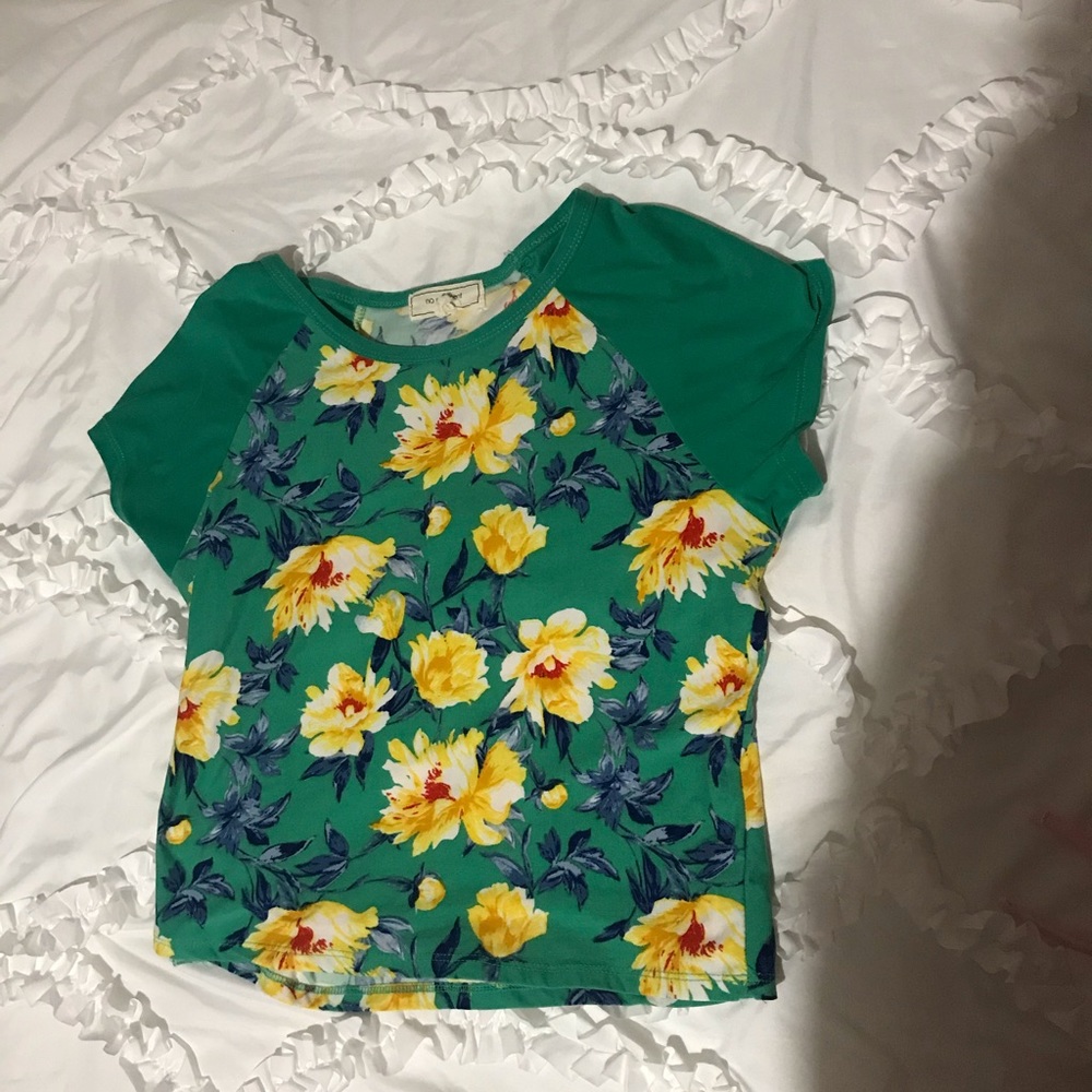 Floral top